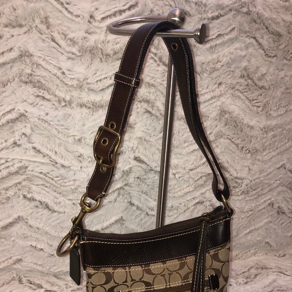 New Signature Duffle with Straps and Trim - Picture 2 of 2